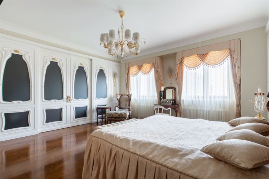 3-к квартира, 7/10 эт., 174м²