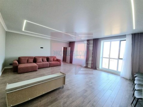 2-к квартира, 7/17 эт., 74м²