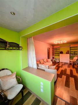 2-к квартира, 1/5 эт., 56м²