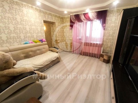 2-к квартира, 2/10 эт., 70м²