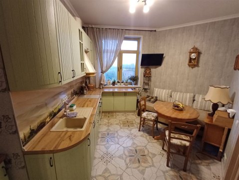 1-к квартира, 7/25 эт., 61м²