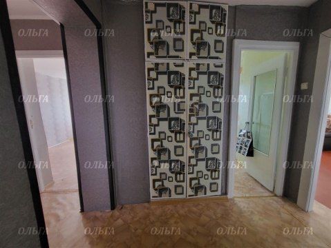 2-к квартира, 9/9 эт., 50м²