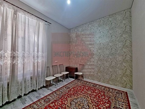 4-к квартира, 1/1 эт., 101м²