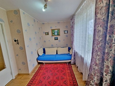 3-к квартира, 5/6 эт., 59м²