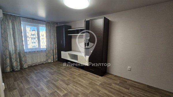 1-к квартира, 9/10 эт., 42м²