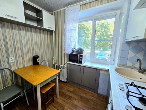 2-к квартира, 1/5 эт., 47м²