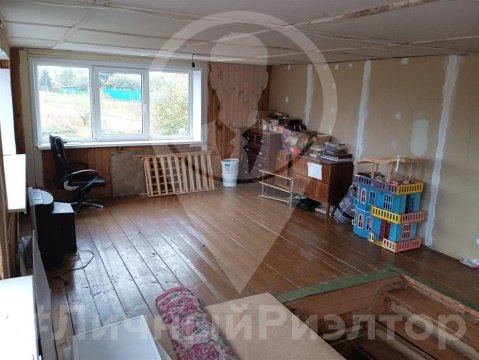 Дом 220м², участок 8 сот.