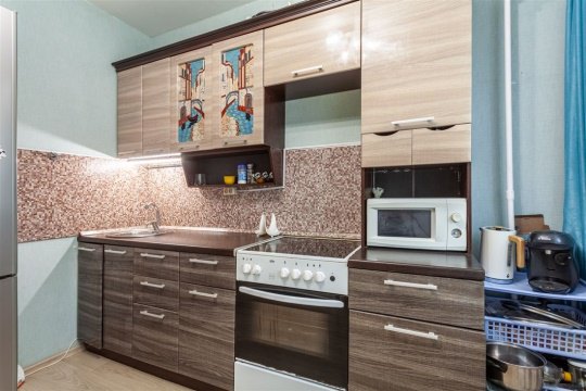 2-к квартира, 2/17 эт., 50м²