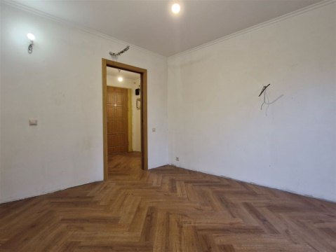 2-к квартира, 3/9 эт., 54м²