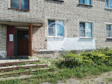 3-к квартира, 1/2 эт., 55м²