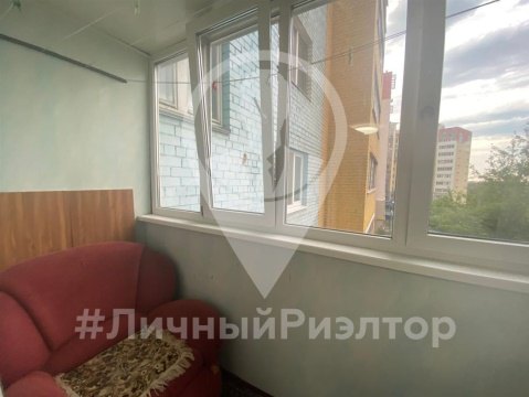 1-к квартира, 4/10 эт., 40м²