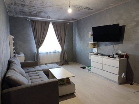 1-к квартира, 6/6 эт., 40м²