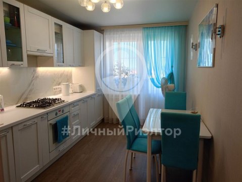 1-к квартира, 4/4 эт., 42м²