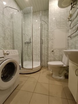 1-к квартира, 3/17 эт., 40м²