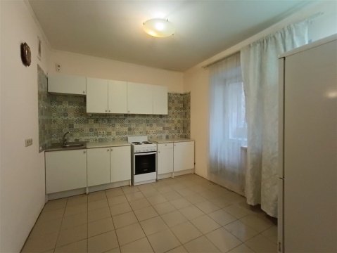 1-к квартира, 3/17 эт., 40м²