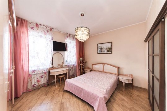 3-к квартира, 2/6 эт., 126м²