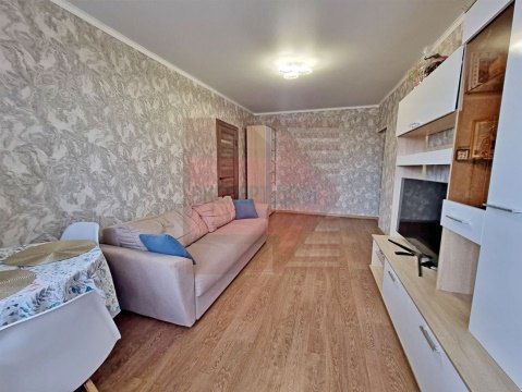 3-к квартира, 5/5 эт., 56м²