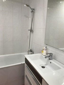 2-к квартира, 17/24 эт., 58м²