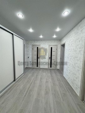 2-к квартира, 5/5 эт., 74м²