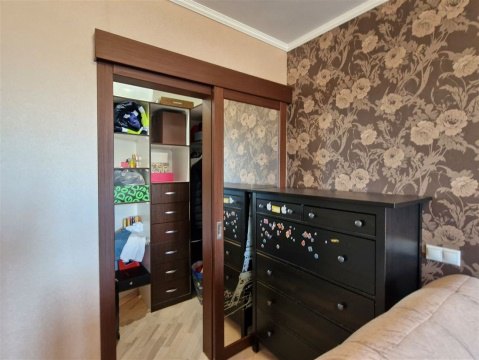 3-к квартира, 4/16 эт., 80м²