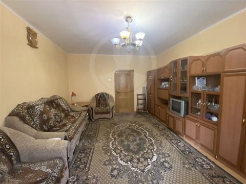 2-к квартира, 2/6 эт., 64м²