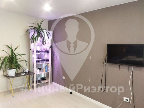 2-к квартира, 3/10 эт., 65м²