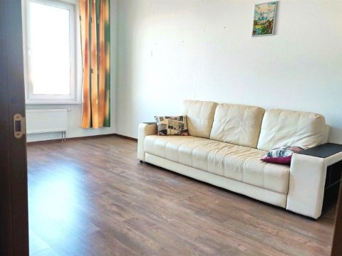 2-к квартира, 20/25 эт., 60м²