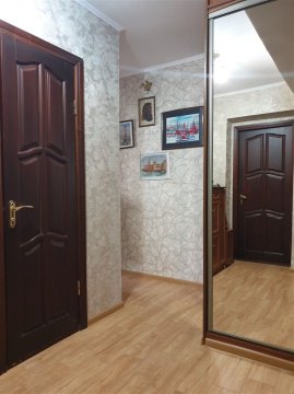 2-к квартира, 2/5 эт., 55м²