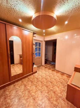 2-к квартира, 1/5 эт., 56м²