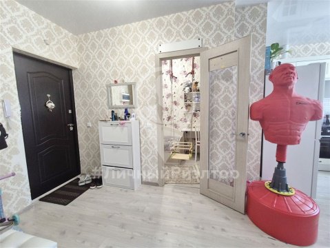 2-к квартира, 9/10 эт., 45м²