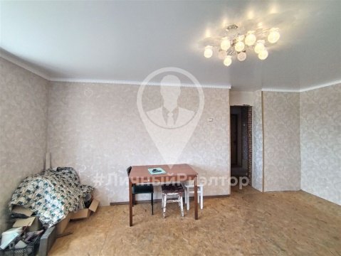 4-к квартира, 5/5 эт., 60м²