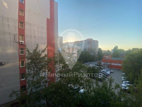 1-к квартира, 4/10 эт., 51м²