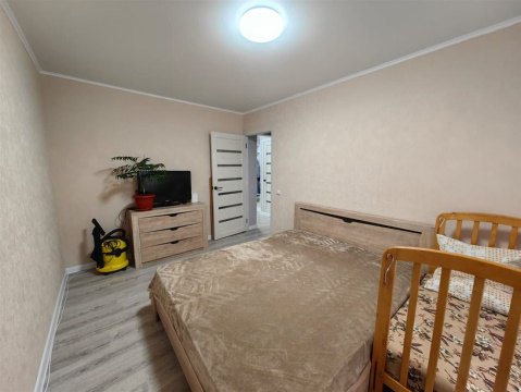 3-к квартира, 2/5 эт., 60м²