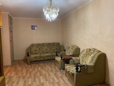 2-к квартира, 5/5 эт., 40м²