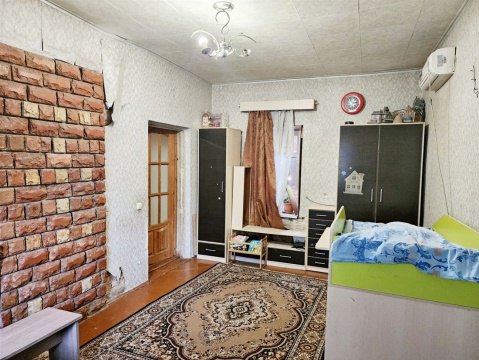 3-к квартира, 1/1 эт., 65м²