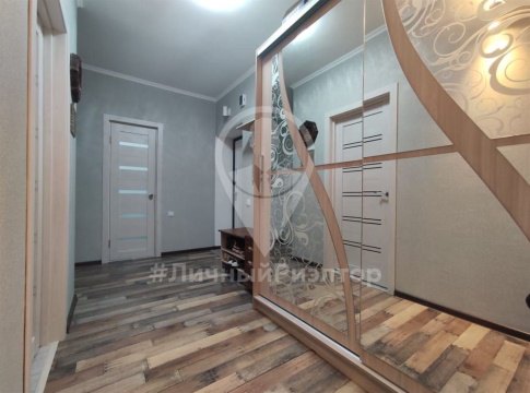 2-к квартира, 4/7 эт., 56м²