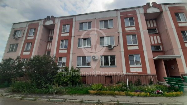 2-к квартира, 1/3 эт., 53м²