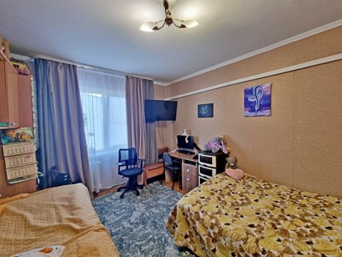 2-к квартира, 9/10 эт., 52м²