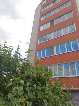 2-к квартира, 9/10 эт., 57м²