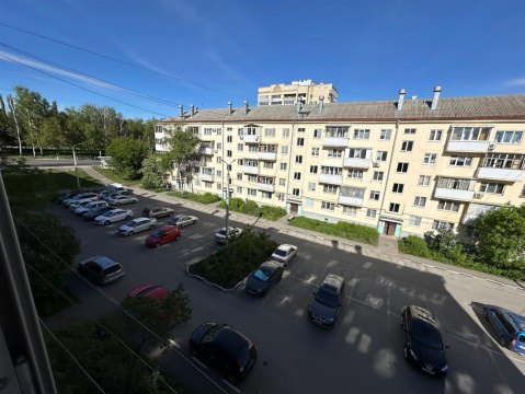 2-к квартира, 4/5 эт., 45м²