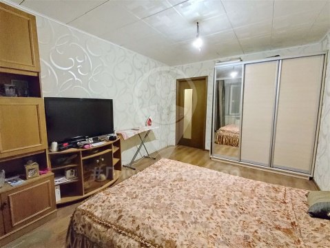 1-к квартира, 3/10 эт., 40м²