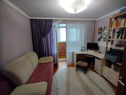 4-к квартира, 3/5 эт., 76м²