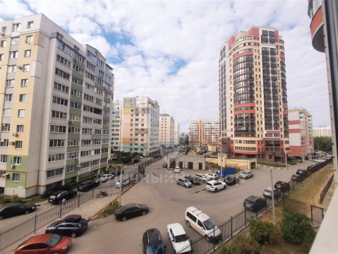 2-к квартира, 4/10 эт., 56м²