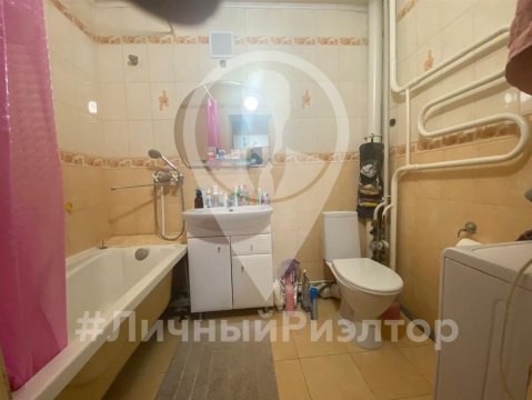 1-к квартира, 4/10 эт., 40м²