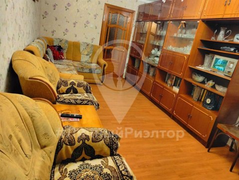 3-к квартира, 4/5 эт., 71м²