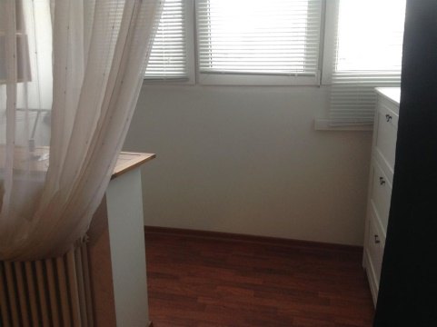 2-к квартира, 10/17 эт., 60м²