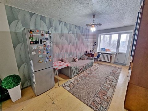 3-к квартира, 5/5 эт., 57м²