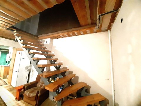 Дом 198м², участок 3 сот.