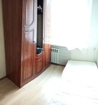 4-к квартира, 2/5 эт., 49м²