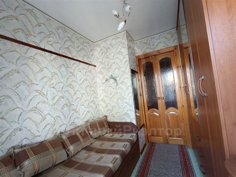 2-к квартира, 4/5 эт., 30м²